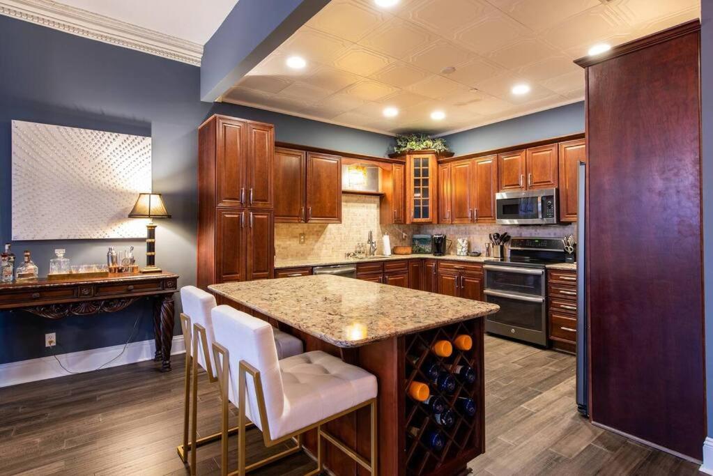 Downtown Sophistication/ Two Bedroom / Two Bath Louisville Luaran gambar